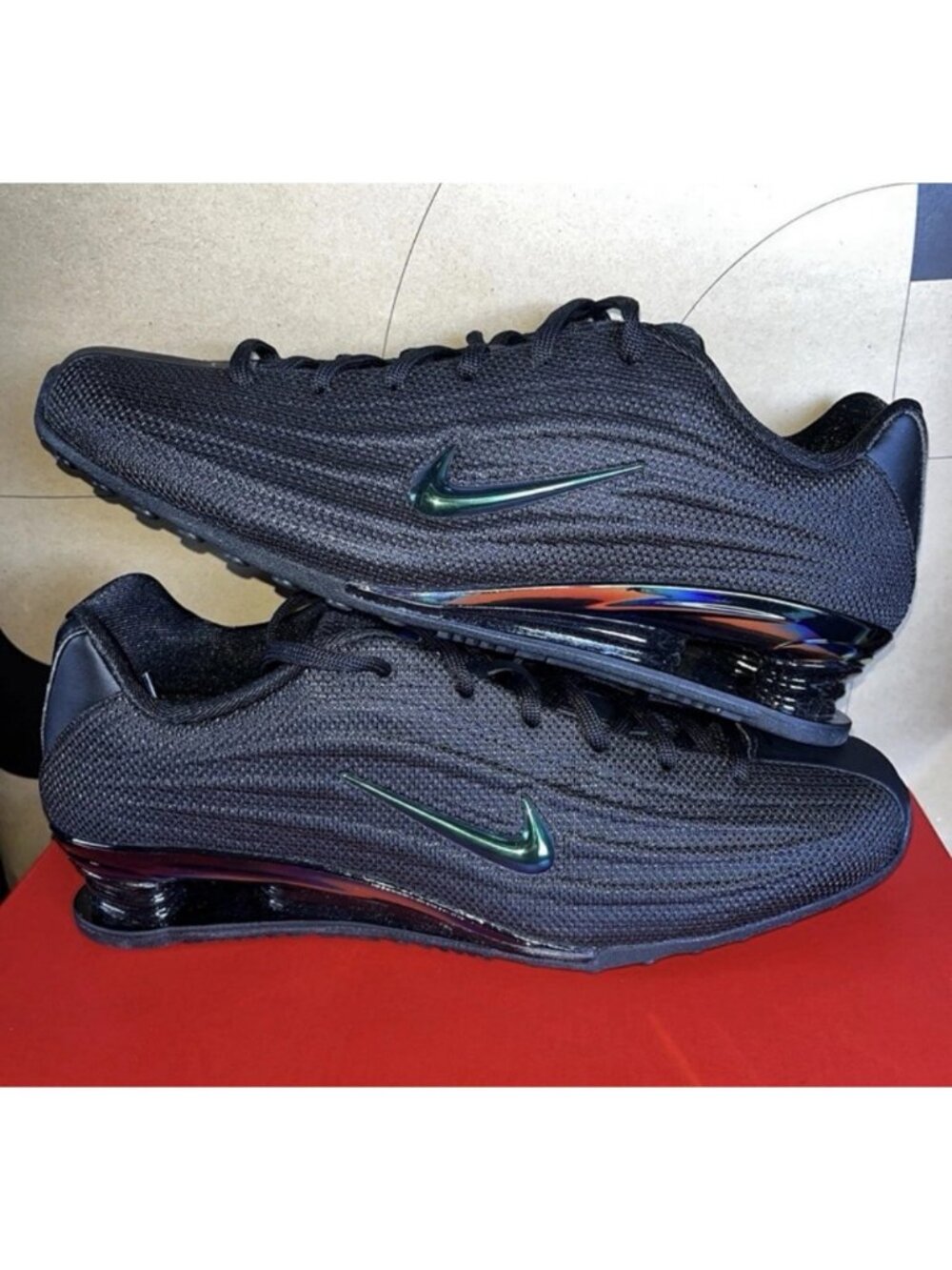 NEW Nike Shox Z SE Black Iridescent IM6051-001 Women's Size 6 US